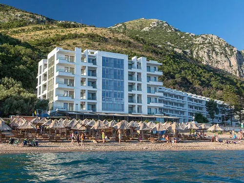 Sea Fort Aparthotel & Restaurant