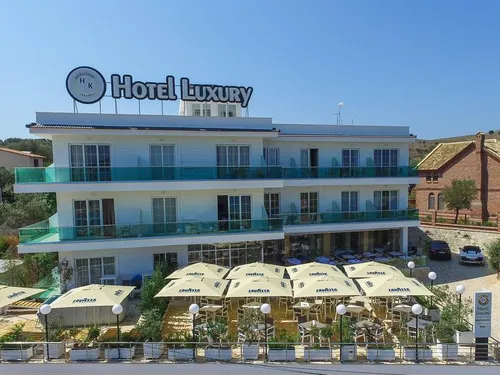 Luxury Hotel
