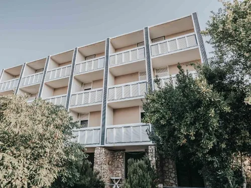 Colentum Resort Murter