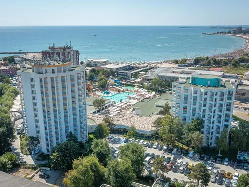Mera Resort