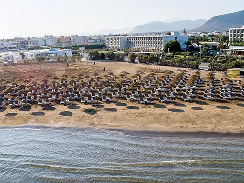 Szeroka piaszczysta plaża