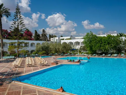 Пляжний рай у Тунісі, All Inclusive