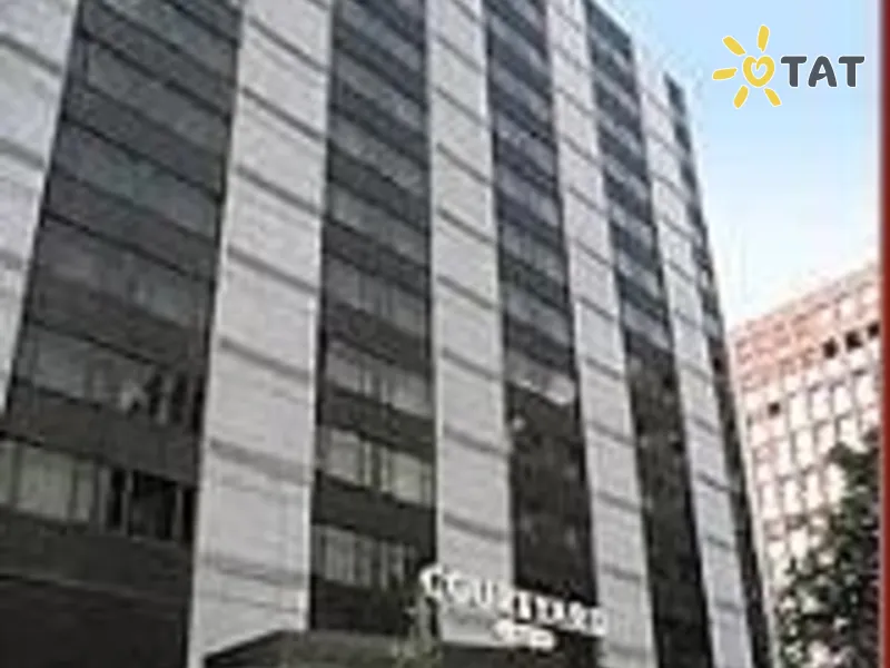 Courtyard Duesseldorf Am Seestern