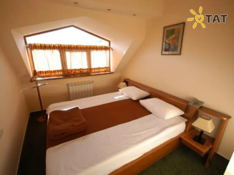 Kecharis (отель закрыт)