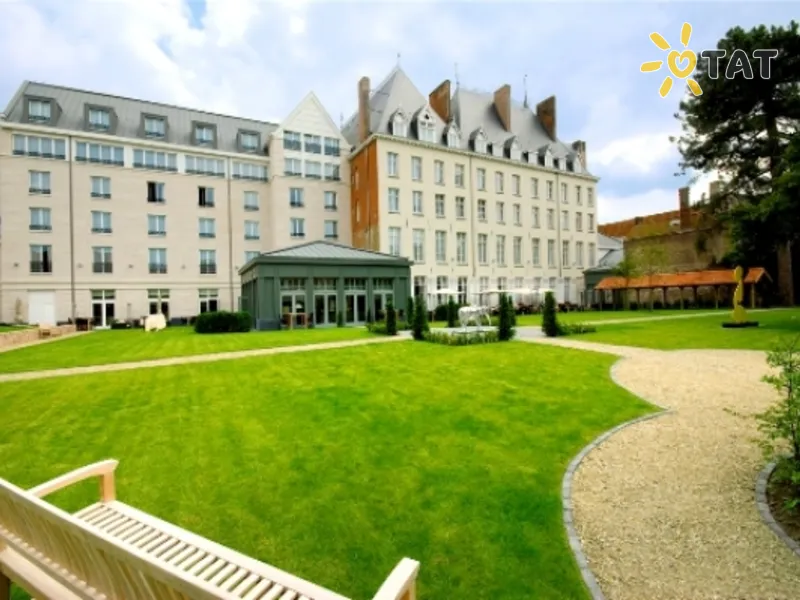 Kempinski Hotel Dukes' Palace