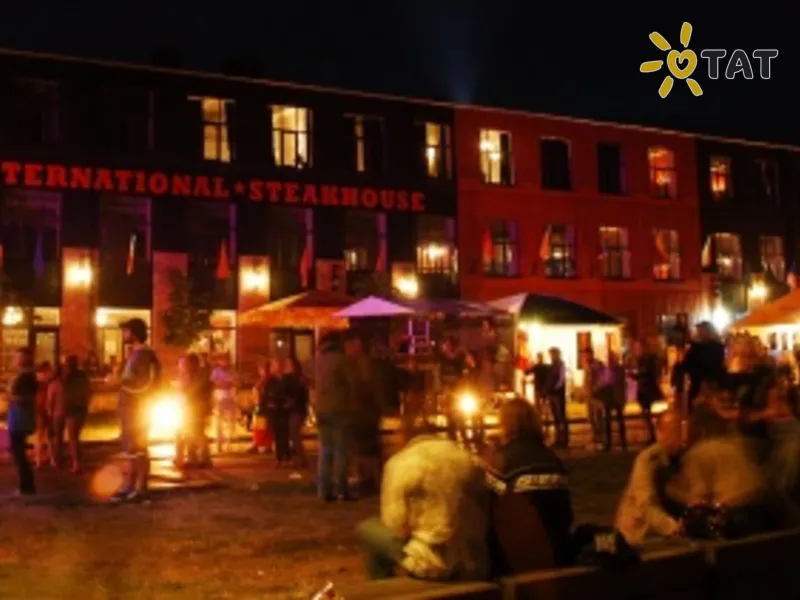 Fontaine Royal Hotel