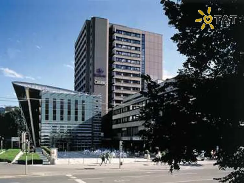 Four Stars Hotel & Beach Club