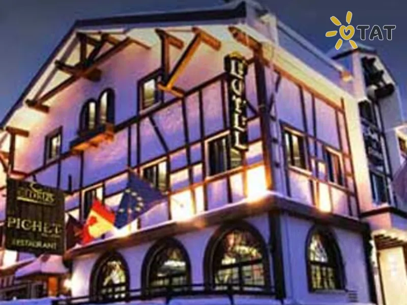 Le Cedrus Suites Hotel