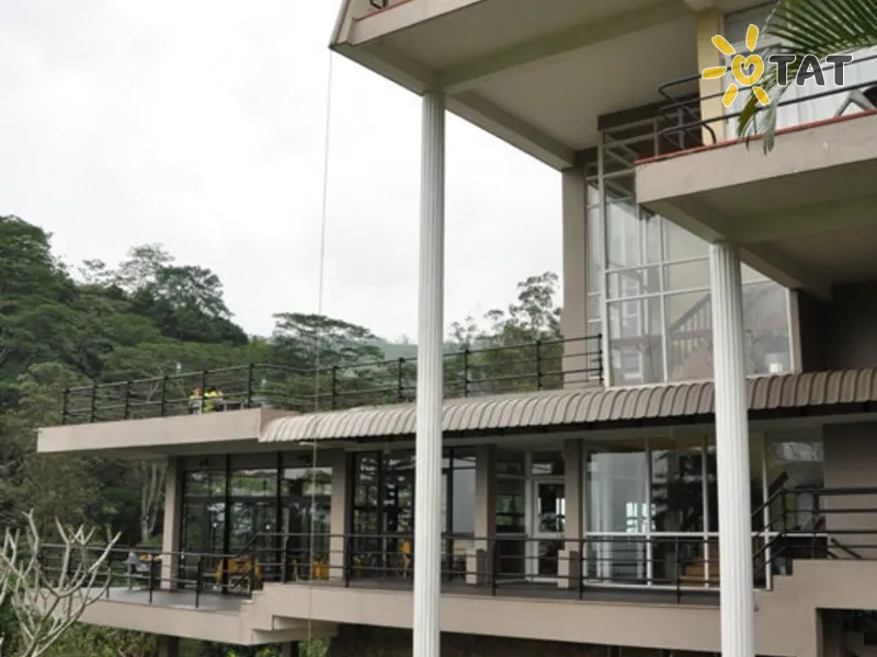 Hunas Falls by Amaya