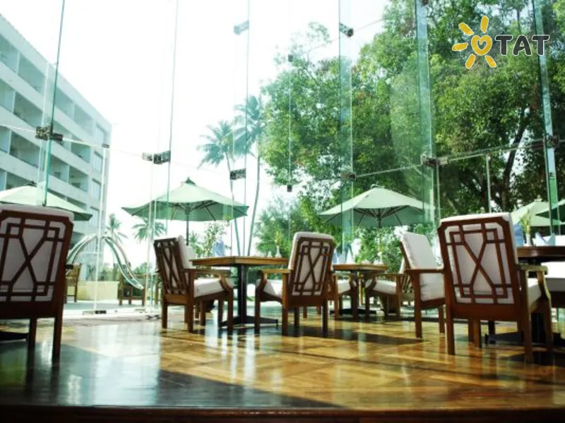 Dusit Inya Lake Resort