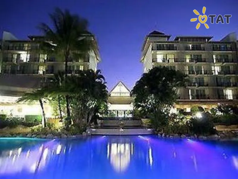 Novotel Cairns Oasis Resort