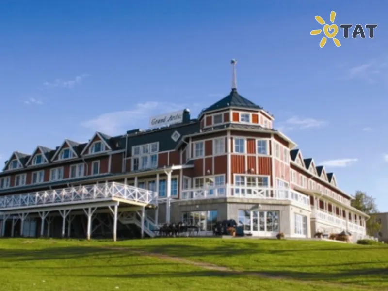 Grand Arctic Hotel