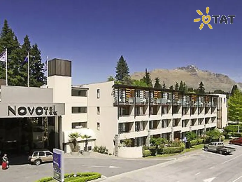 Novotel Queenstown Lakeside