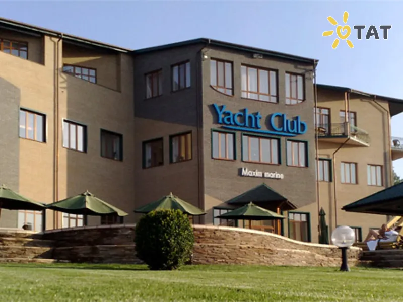 Maxim Marine Yacht Club