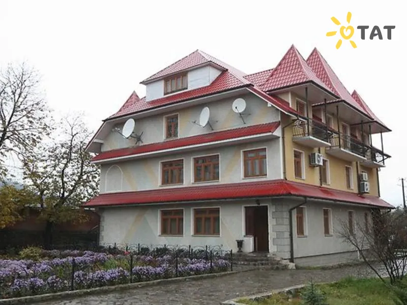 Зорі Карпат