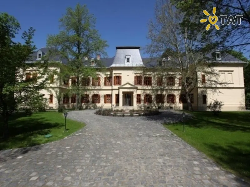 Fonix Medical Resort