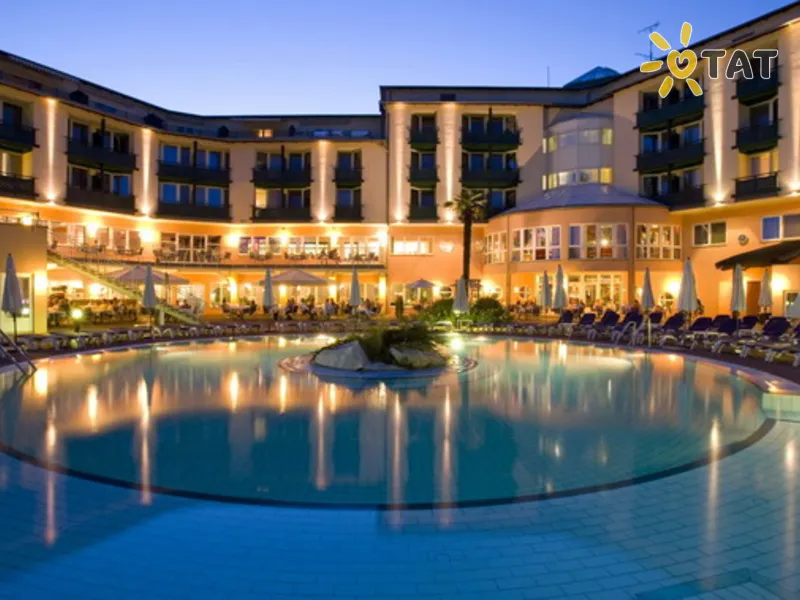 Lotus Therme Hotel & Spa