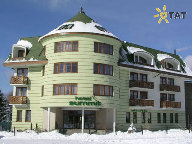 Summit Hotel