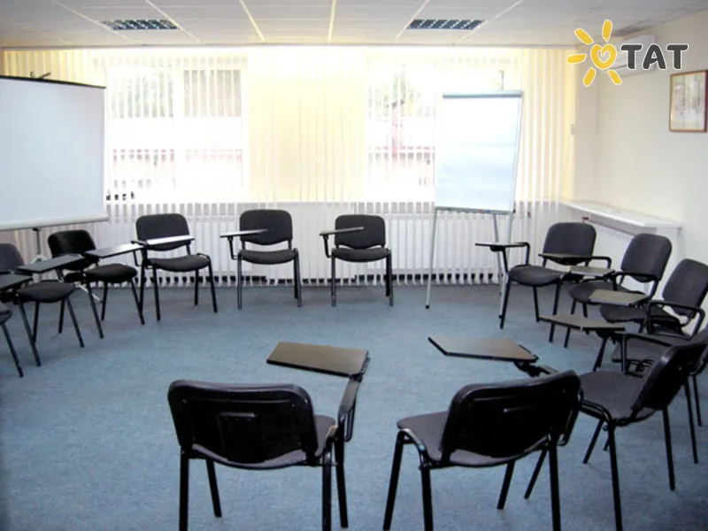 Полюстрово