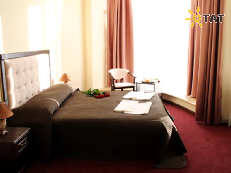 Ле Бристоль