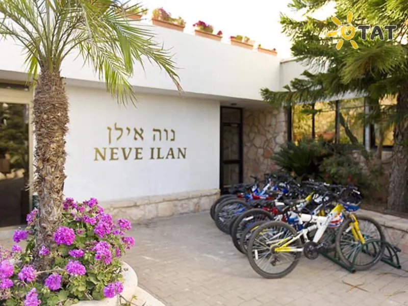 C Hotel Neve Ilan