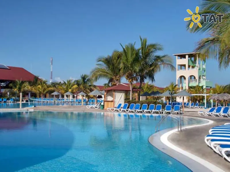 Memories Caribe Beach Resort