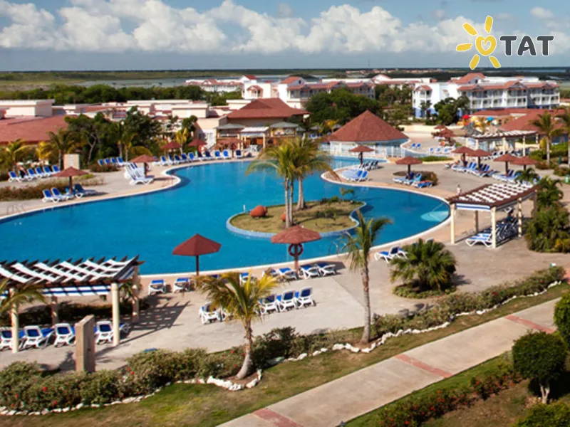 Memories Flamenco Beach Resort