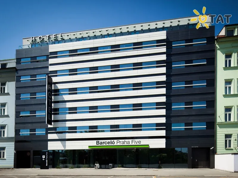 Occidental Praha Five