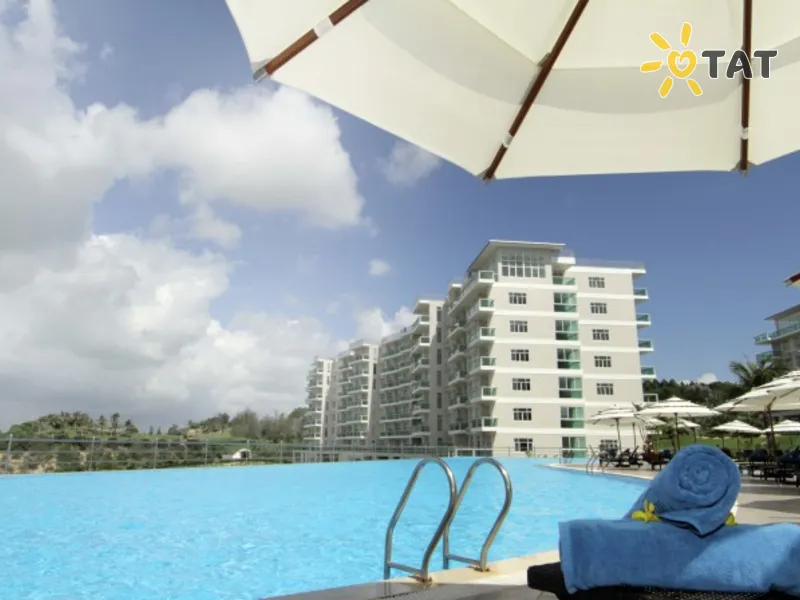 Ocean Vista of Sea Links City