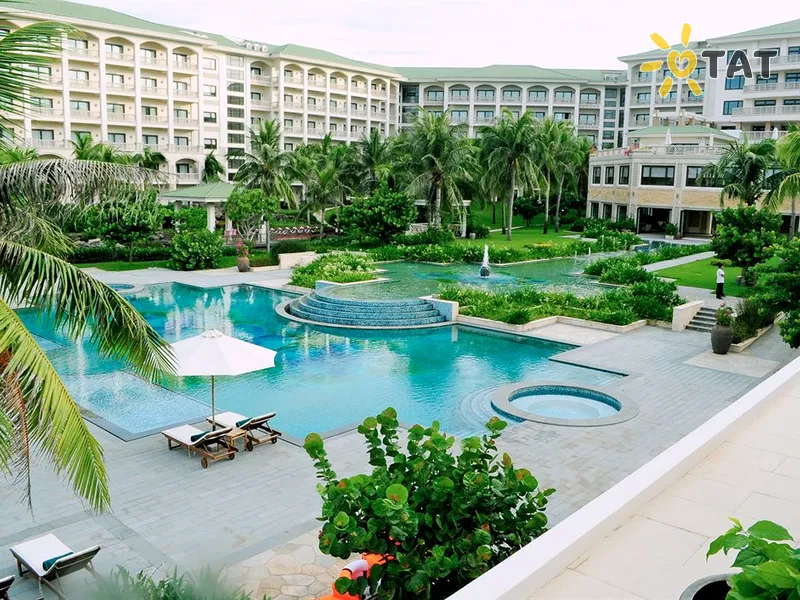 Olalani Resort & Condotel