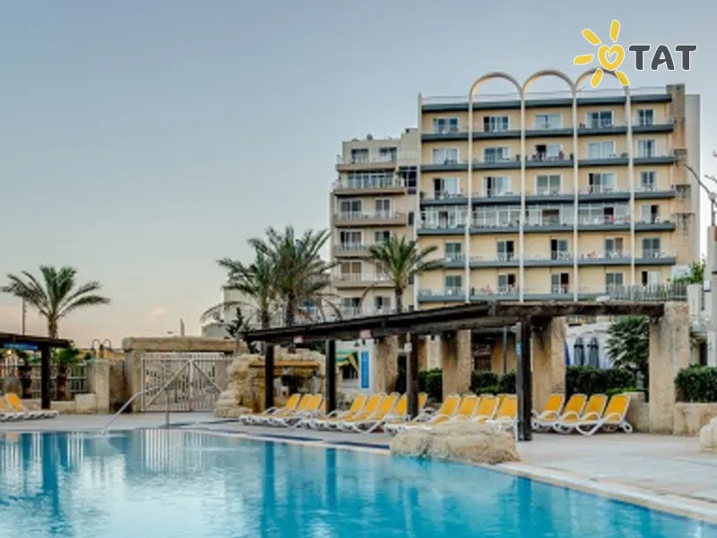 Sunny Coast Resort & Spa