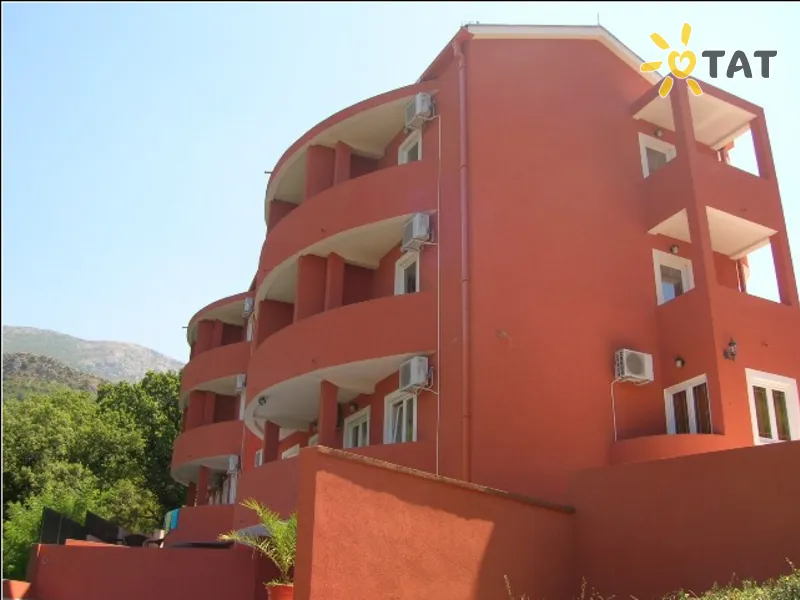 Tomo Kazanegra Apartments