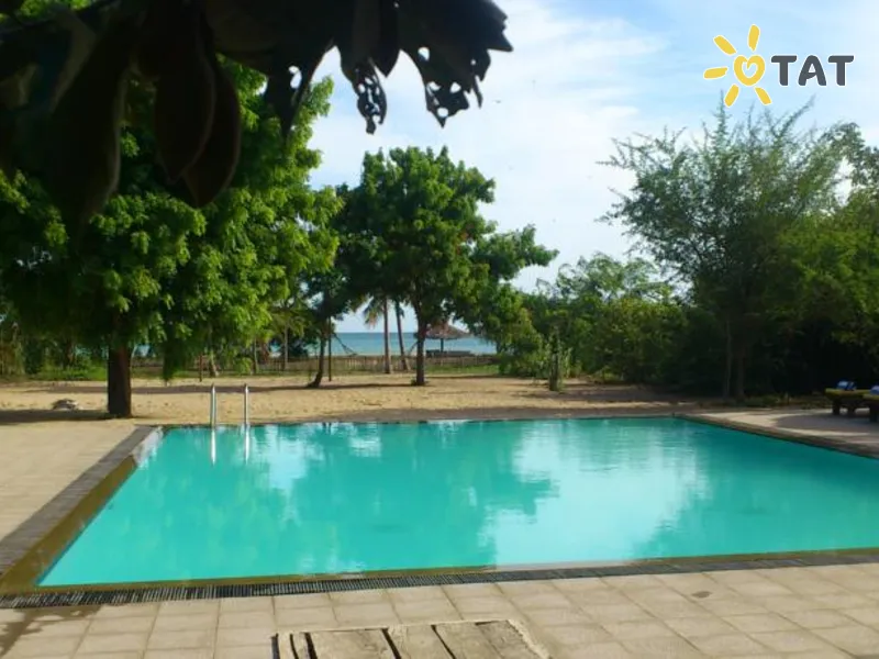 Giman Free Beach Resort