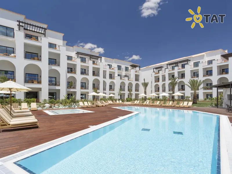 Pine Cliffs Ocean Suites, a Luxury Collection Resort, Algarve