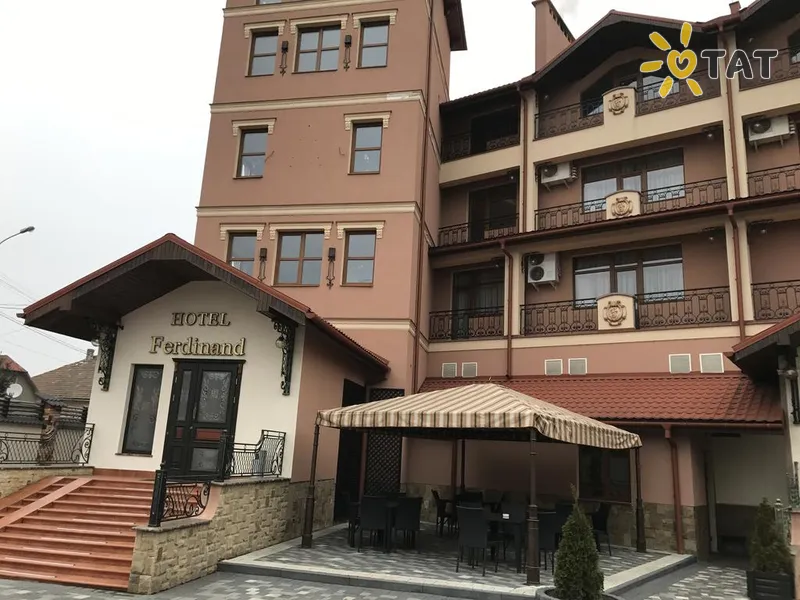 Ferdinand Hotel & Restaurant