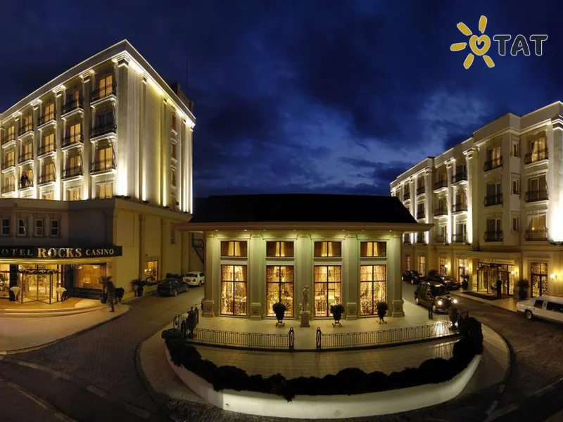 Rocks Hotel & Casino