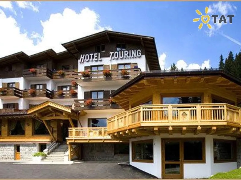 Touring Hotel