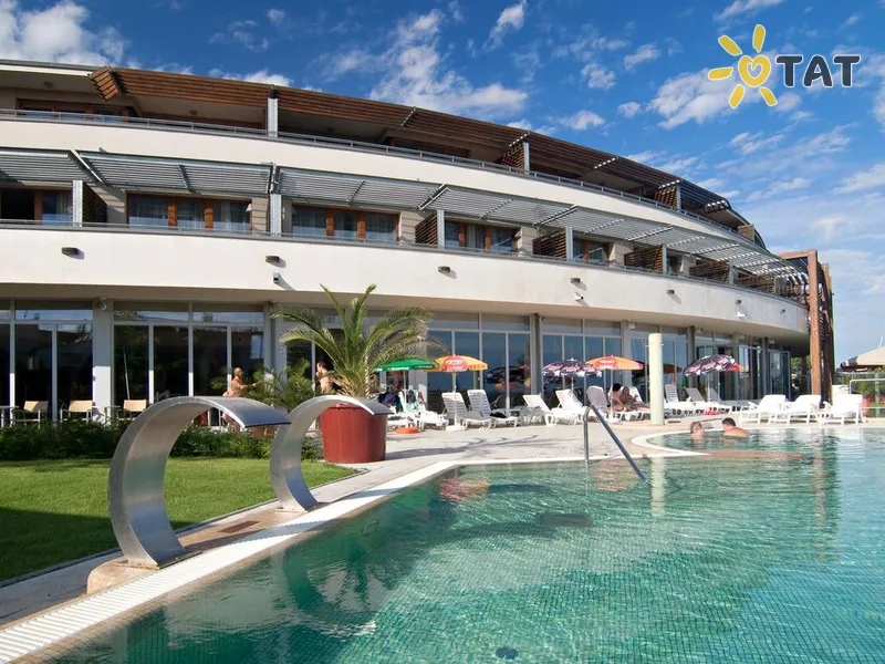 Silverine Lake Resort Hotel