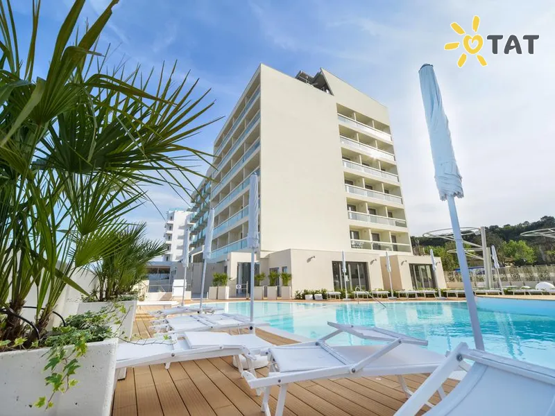 Nautilus Family Hotel