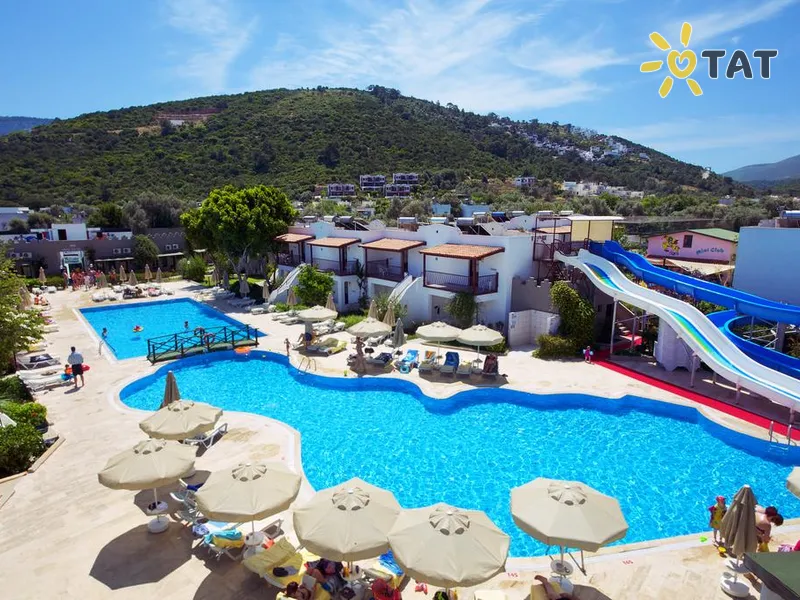 Izer Hotel & Beach Club