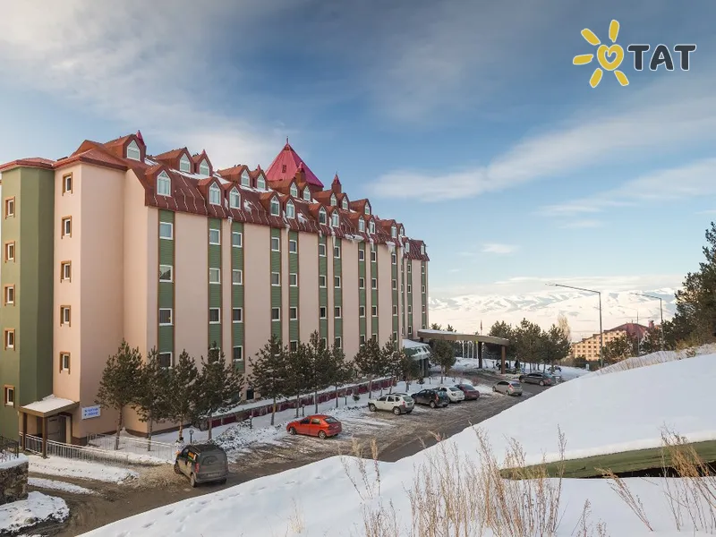 Palan Ski & Convention Hotel