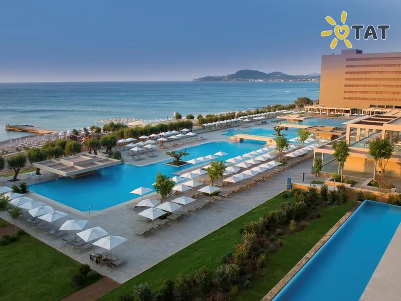 Amada Colossos Resort