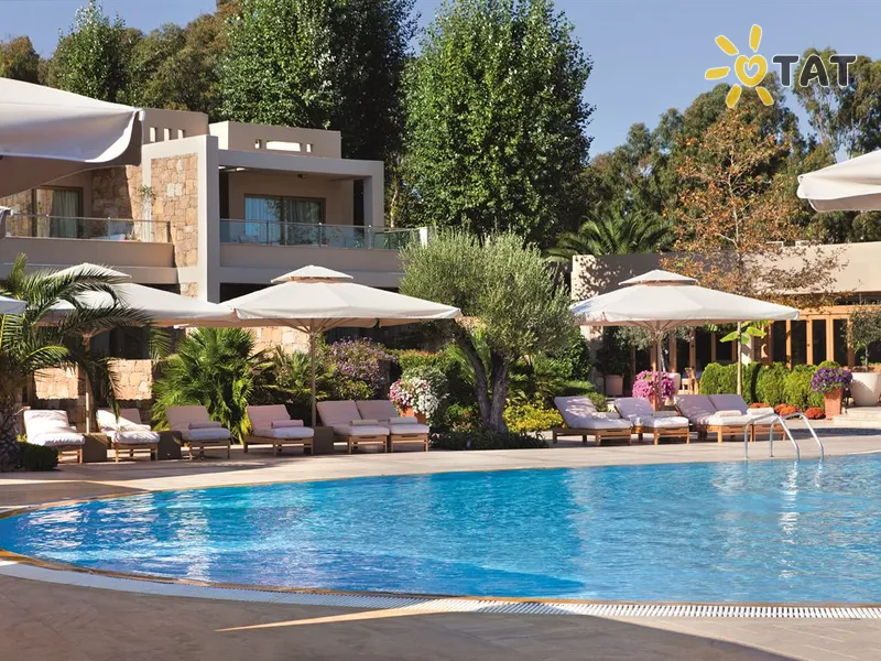Sani Asterias Suites