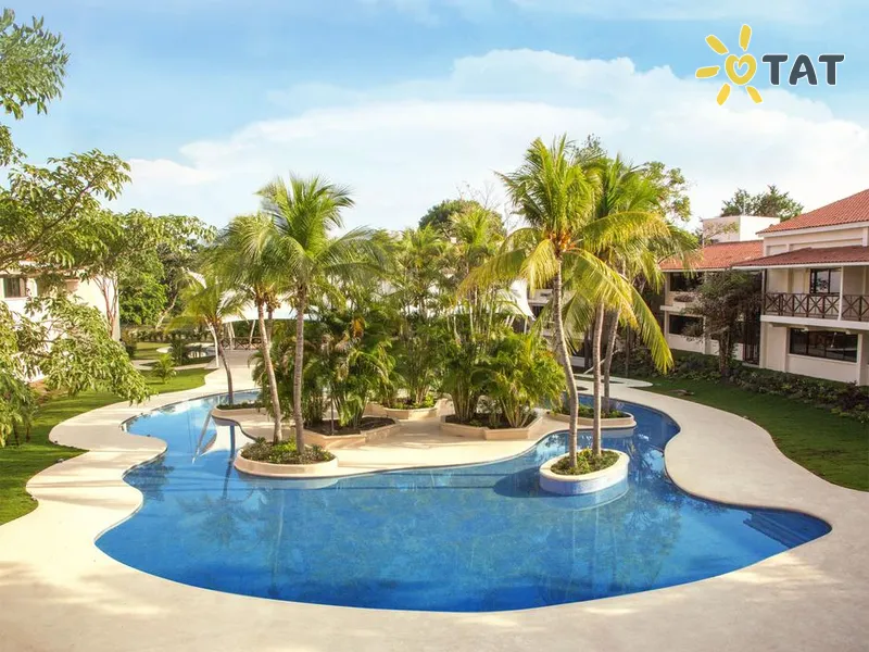 BlueBay Coronado Golf & Beach Resort