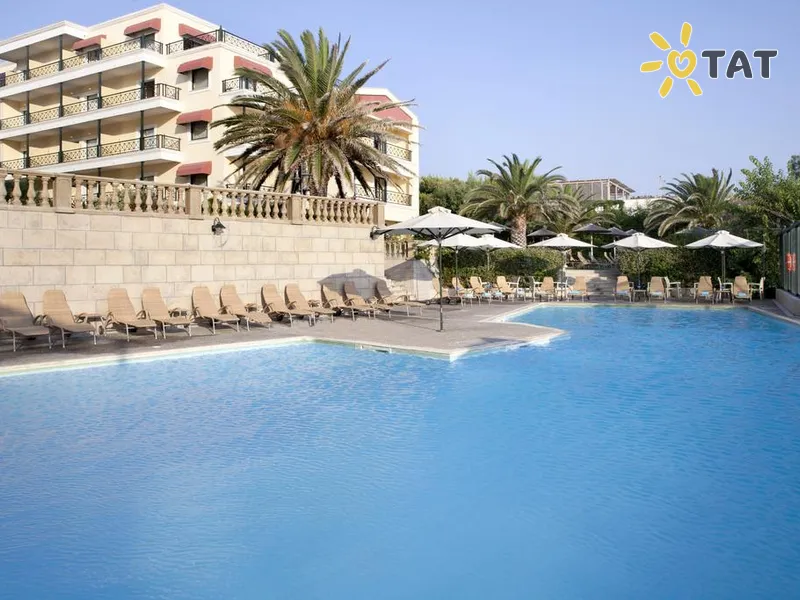 Ramada Attica Riviera