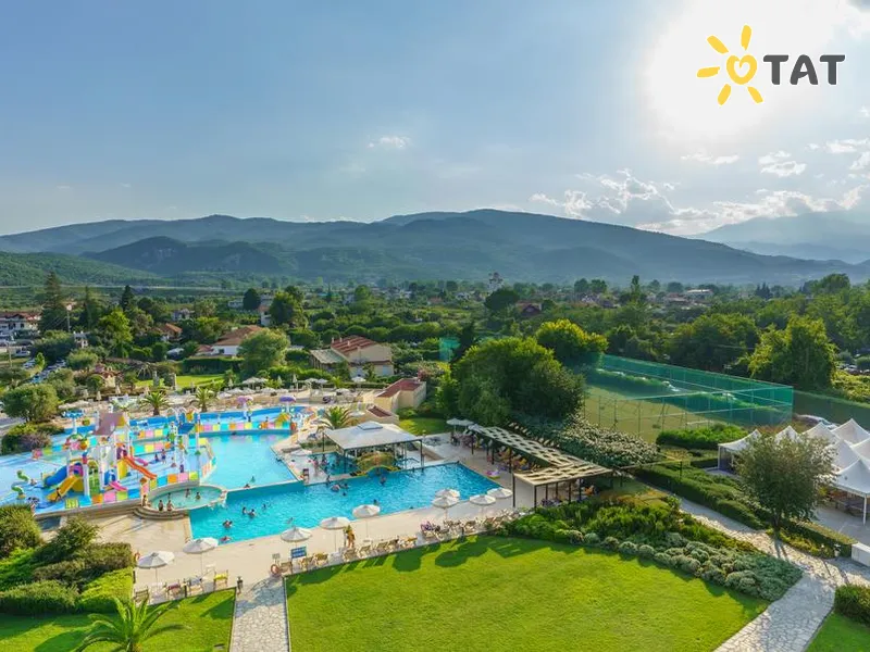 Bomo Platamon Cronwell Resort