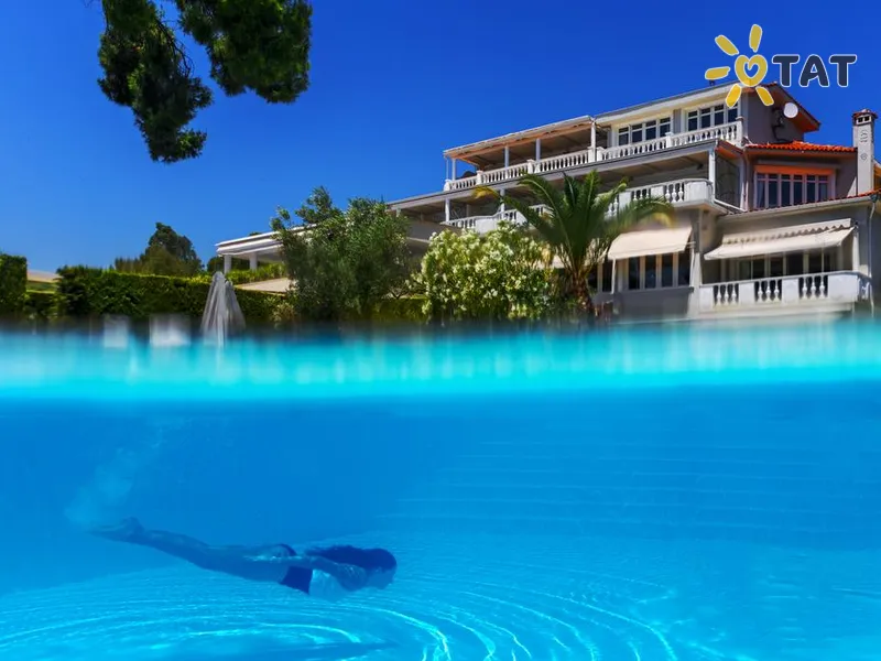 Danai Beach Resort & Villas