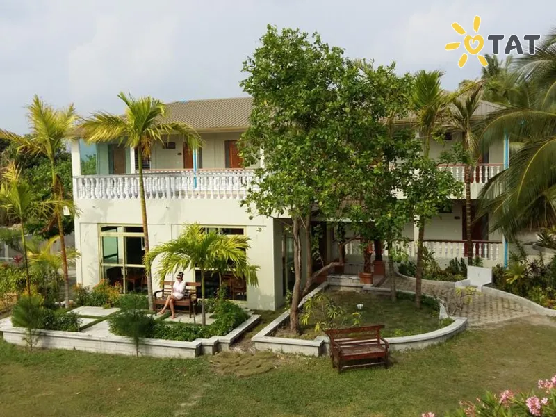 Nazaki Residences Beach Hotel