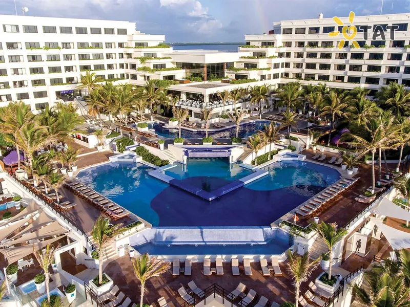 Now Emerald Cancun Resort & Spa