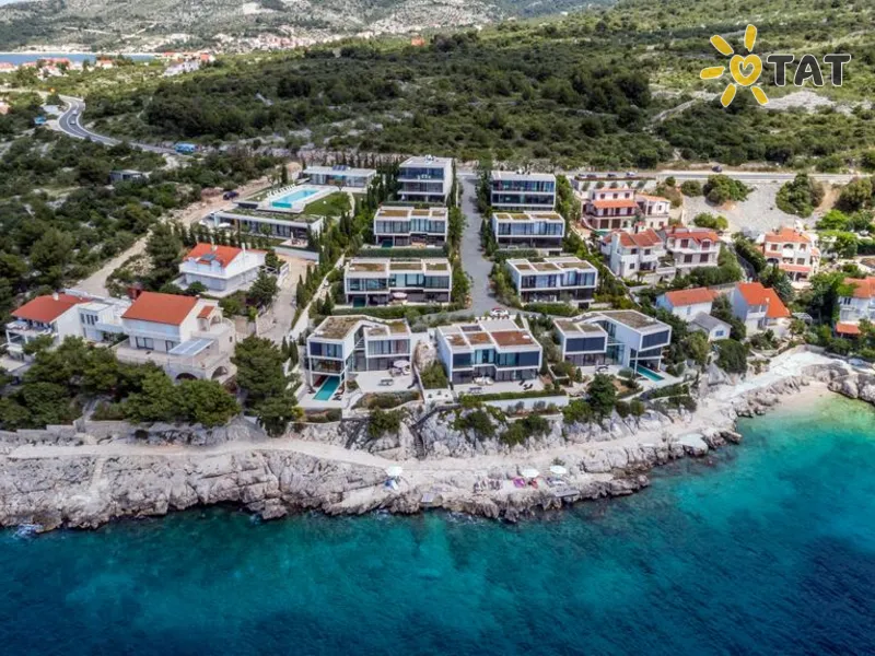 Golden Rays Apartments